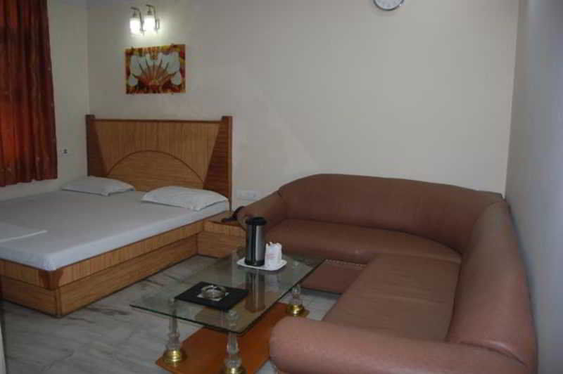 Hotel De Holiday International @ New Delhi Station Exterior photo